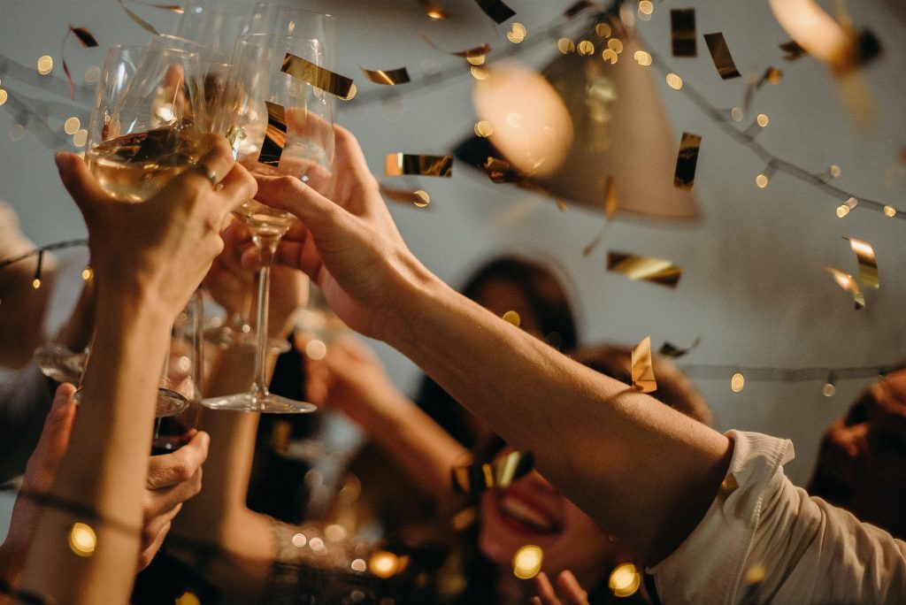 Party Regelaar team zorgt voor professionele catering op locatie en partyverhuur services