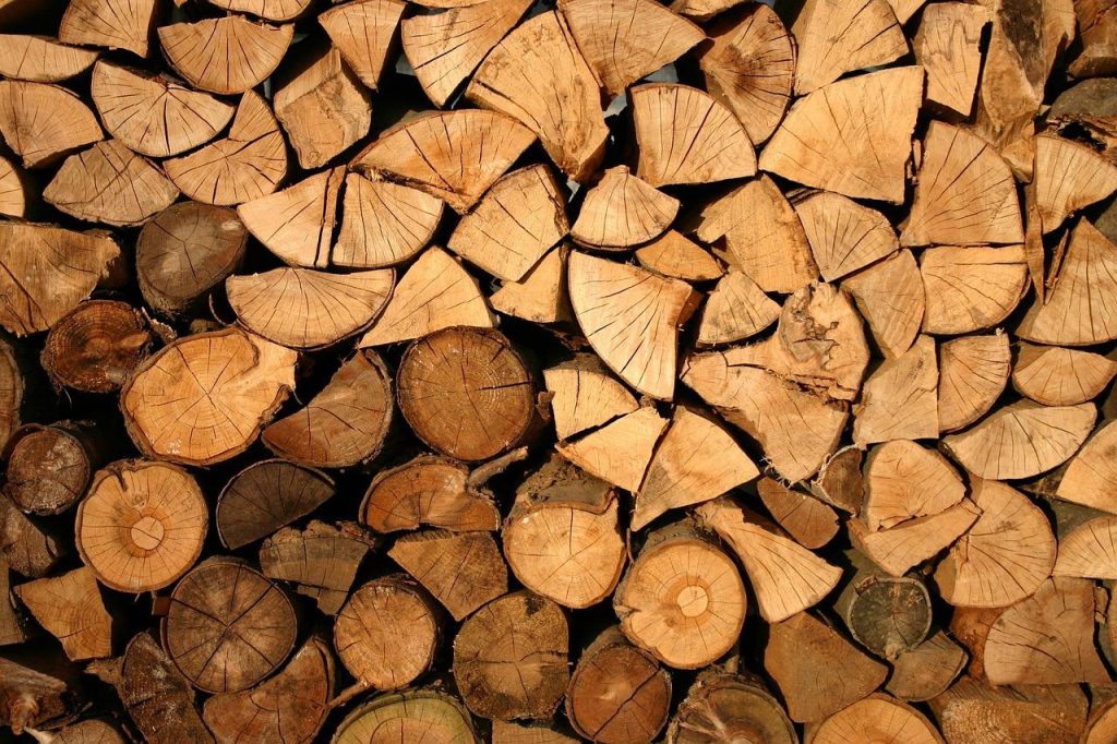 Breed assortiment houtproducten inclusief planken, panelen en tuinhout voor verschillende bouw- en tuinprojecten