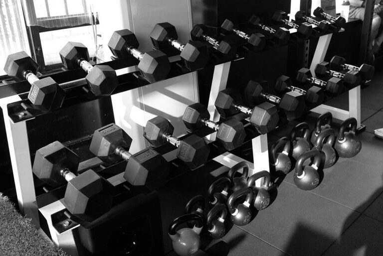Groepstraining bij Crossfit071 community in Leiderdorp met leden die samen aan hun fitness werken